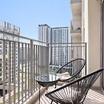 Exclusive 1 Bdr In A Exclusive Neighbourhood