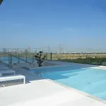 Beautiful 1Br Apartment At Binghatti Heights, Jvc By Deluxe Holiday Homes