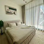 Spacious 3Bedroom With Big Balcony In Jvc