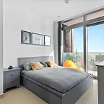 Marina Gate - Stunning 56 Floor Full Sea Views