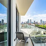 Stunning Apt With Artful Interior And Urban Views