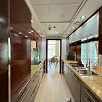 Lux Bnb I Burj Views I City Views