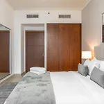 Opera Grand 3Br With Fountain Views