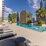 Maison Privee - Classy Urban Retreat With Amazing Dubai Canal Views