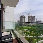 Stylish And Cozy L Park View L Next To Mall