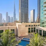 First Class Studio Full Burj Khalifa View