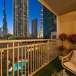 First Class Studio Full Burj Khalifa View