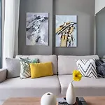 Guestready - A Sophisticated And Refined Dwelling