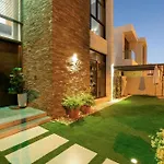 Luxury Paramount Villa In Damac Hills
