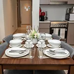 Downtown Dubai 2Br Apartment In Act Towers Near Burj Khalifa