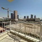 Jvc Emirates Garden Quickstay Homes 32