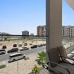Charming 1Bedroom With Pool And Gym In Arjan