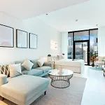 Upgraded Home With Prime Burj Khalifa Views
