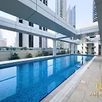 Mon Reve - Luxurious 2Br Plus Maids - Near Burj Khalifa & Dubai Mall-Downtown