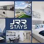 Upgraded 1Br Apartment In Bloom Tower B - Jvc