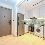 Easygo - Binghatti Heights 1Br Comfortable