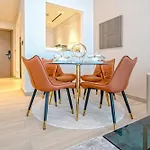Easygo - Binghatti Heights 1Br Comfortable