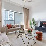 Guestready - Beige Elegance In Business Bay