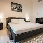 Spacious 1Br 5 Mins From Dubai Marina