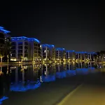 Beautiful Lagoon Facing Apartments