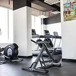 Radiant Studio With Golf Views In Dubai Sports City