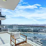 Palm Home Next To Nakheel Mall With Private Beach