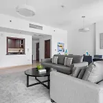 Luxurious Marina View Apartment