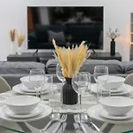 Extravagance 1Br W Marina View