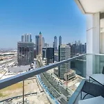 Stunning High Floor Studio Apartment In Businessbay