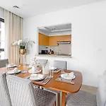 Modern 2Br Flat In Bellevue Tower Walk To Dubai Mall