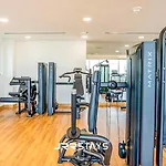 Trendy Studio - Panoramic City Views - Jvc