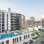 Charming 1Br Apartment In Azizi Riviera 30, Al Merkadh By Deluxe Holiday Homes