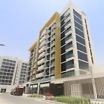 Charming 1Br Apartment In Azizi Riviera 30, Al Merkadh By Deluxe Holiday Homes