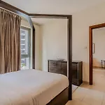 Spacious 1Bdr Apartment I Standpoint Tower I Downtown