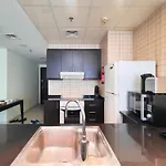 One Bedroom Apartment At Royal Oceanic Jbr By Al Sarya Holiday Home
