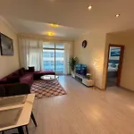 Stylish 1 Bedroom Apartment In Marina