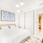Cozy 1Br At Marina Vista Offering Marina&Sea Views 1204