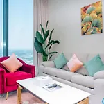 Luxury One Br In Sobha Hartland