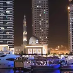 Gorgeous 2 Bedroom With Spectacular Sea View
