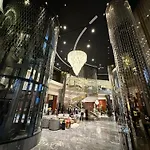 Luxurious 2Bdr Apartment In Paramount Towers With Burj Khalifa Views