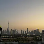 Modern Studio With Burj Khalifa Views & Infinity Pool