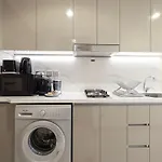 Elegant Studio With Terrace 7 Min Burj Khalifa