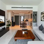 2 Bedroom Apartment - Beach & Marina View