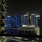 Luxury 1Br Apartment, Canal View