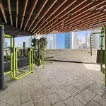 Welhome - Opulent Retreat With Panoramic Cityscape Views