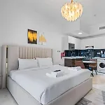 Luxurious Haven Studio In Jewelz-Arjan