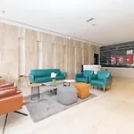 Studio With Sunset Views At Dubai Marina
