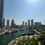 Sparkle Tower Panoramic Marina View 1Br