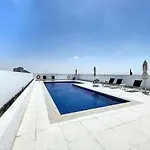 Park One - Peaceful Studio