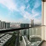 Easemytrip - Sobha Waves Luxury, 1Br Apt With Burj Khalifa View